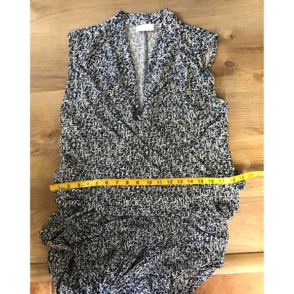 NEW YORK & CO. WOMEN'S BLUE/WHITE V-NECK LIGHT WEIGHT JUMPSUIT SIZE LARGE - Picture 6 of 8